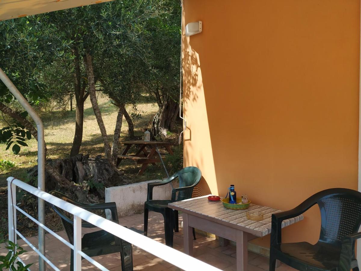 Family Holiday Apartment With Garden & Bbq Velonádes Exterior photo